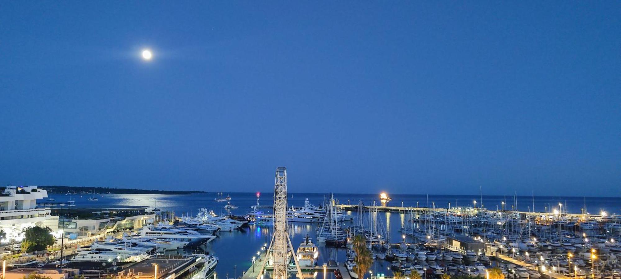 O Festival Palace, Terrace With Panoramic Sea View Cannes Exterior photo